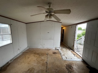 Listing-1935-Photo-f82df903-3697-43a3-a84f-8bd417d6e6a6.jpg