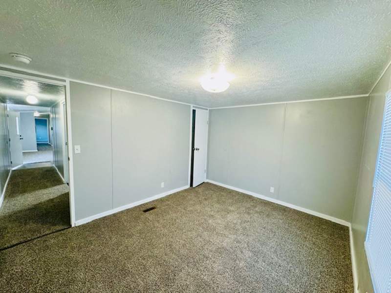 Listing-2040-Photo-877f888f-7e9d-40ab-9ffb-d5e3cf466174.jpg
