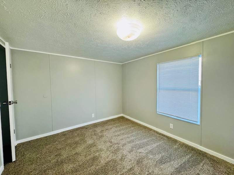 Listing-2040-Photo-f62370c5-eb5a-41f2-a0f9-3c20dd2b5496.jpg