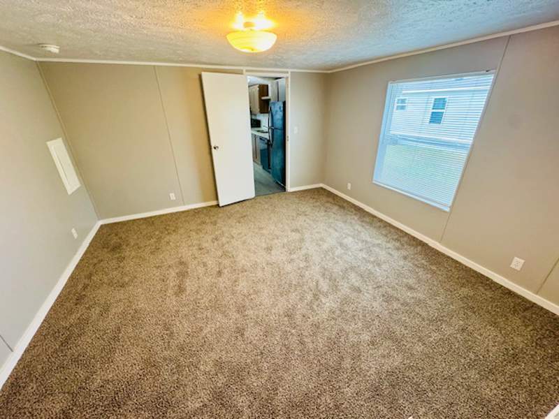 Listing-2083-Photo-14fea8f0-d8e0-4166-a804-eacec7a47dea.jpg