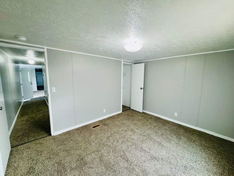 Listing-2083-Photo-2916d51b-9253-4612-9545-228adccc7bf7.jpg