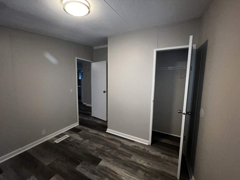 Listing-1398-Photo-8c5f3ff3-291e-43a1-89a6-31dcac21a40d.jpg