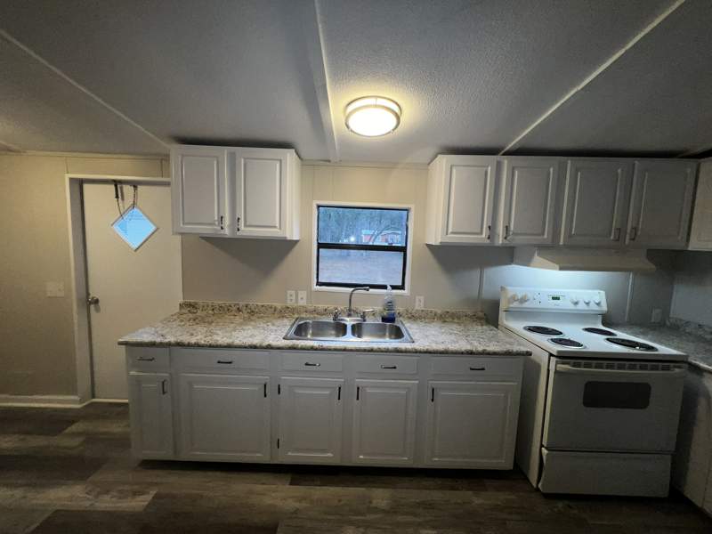 Listing-1398-Photo-d09da0dd-d66c-4e62-b845-50e2eafb2071.jpg