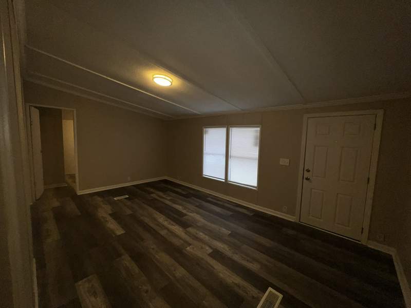 Listing-1398-Photo-fc626331-349b-4c3b-8446-009c08948902.jpg