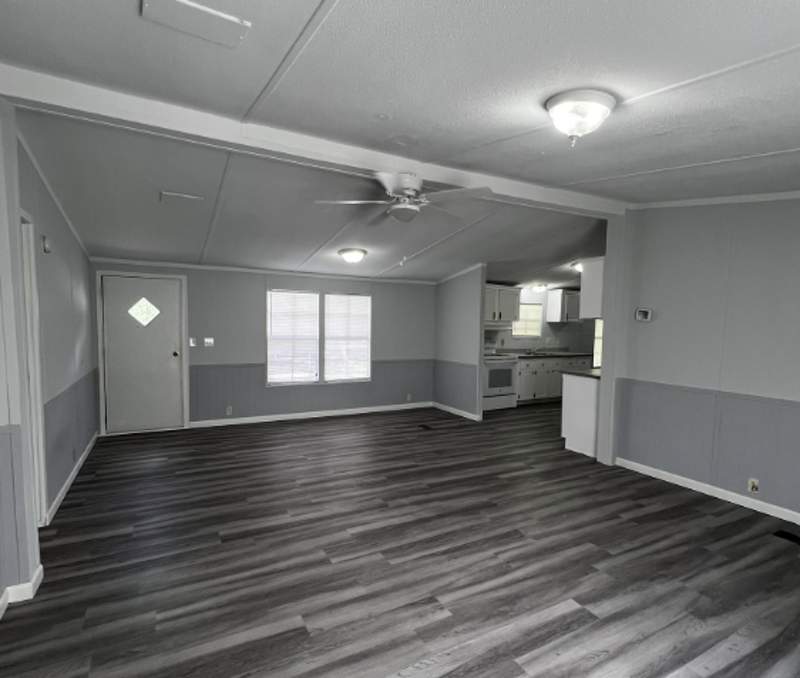 Listing-1558-Photo-258984fd-cc43-45d3-99ec-5f8bd48aa373.png