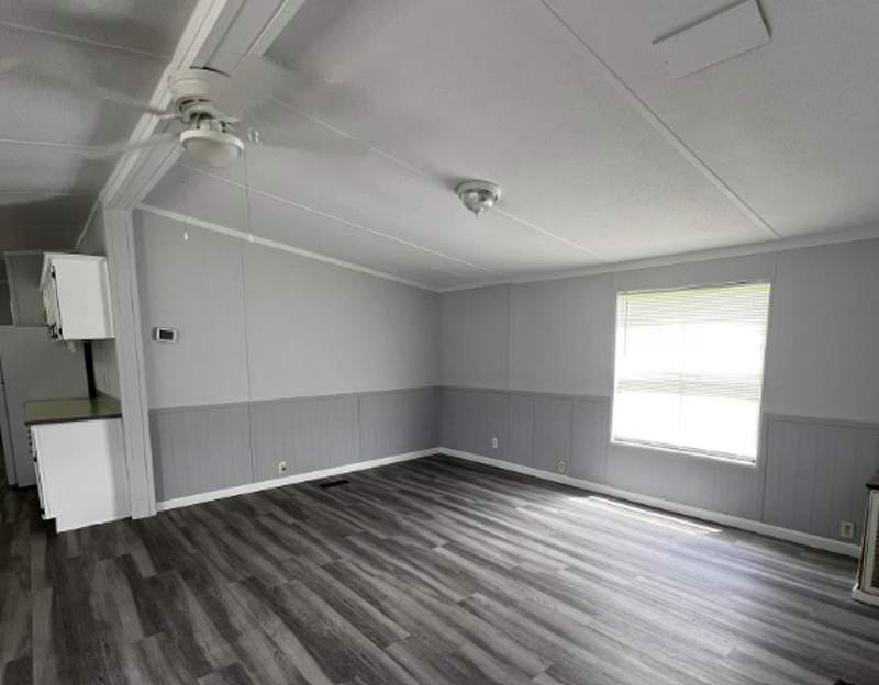 Listing-1558-Photo-4686af7c-b469-4078-88c6-bc944d25eb17.png